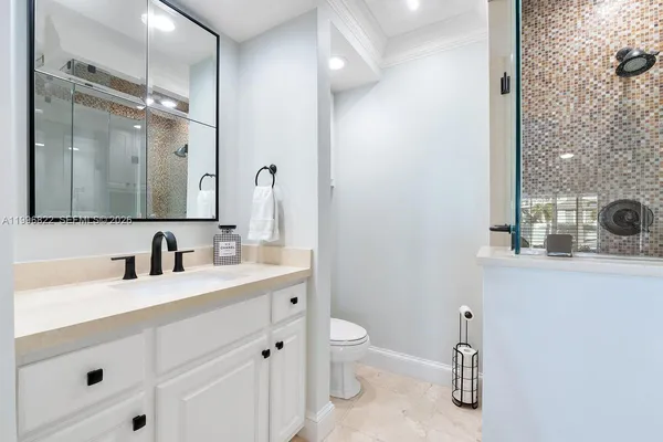 $3,250,000 | 3333 Northeast 30th Avenue, Lighthouse Point, FL 33064