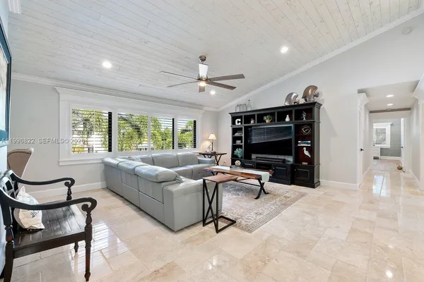 $3,250,000 | 3333 Northeast 30th Avenue, Lighthouse Point, FL 33064