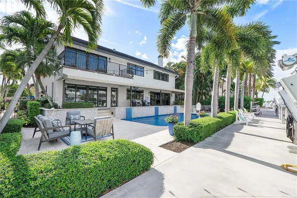 $3,250,000 | 3333 Northeast 30th Avenue, Lighthouse Point, FL 33064