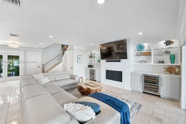 $3,250,000 | 3333 Northeast 30th Avenue, Lighthouse Point, FL 33064