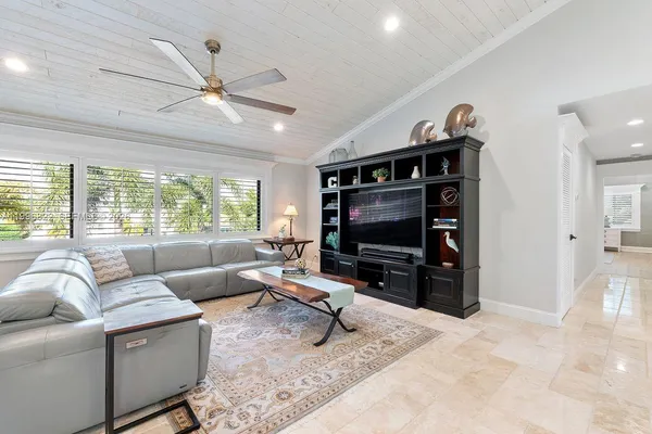 $3,250,000 | 3333 Northeast 30th Avenue, Lighthouse Point, FL 33064