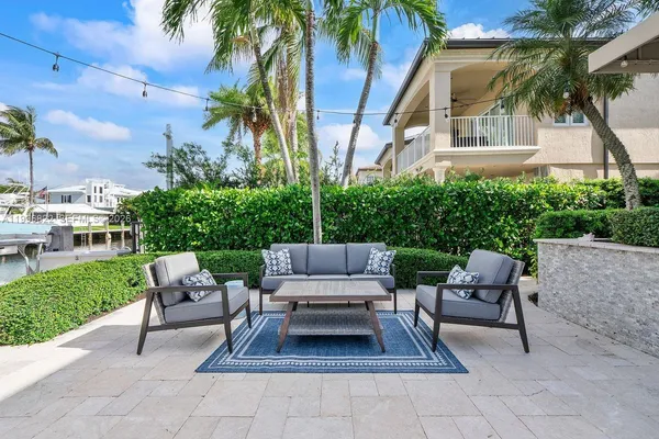 $3,250,000 | 3333 Northeast 30th Avenue, Lighthouse Point, FL 33064
