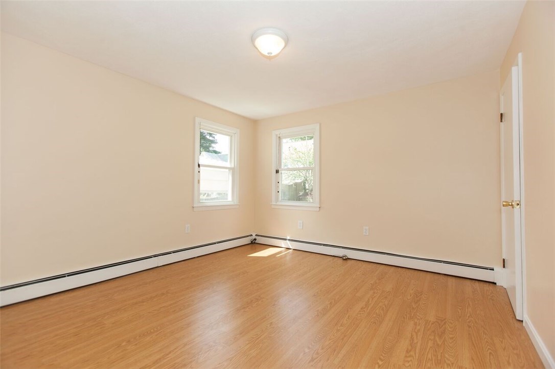 135 Metropolitan Road Providence, RI 02908 - Photo 12 of 17 Gallery Image 12