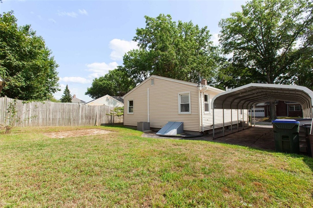 135 Metropolitan Road Providence, RI 02908 - Photo 16 of 17 Gallery Image 16