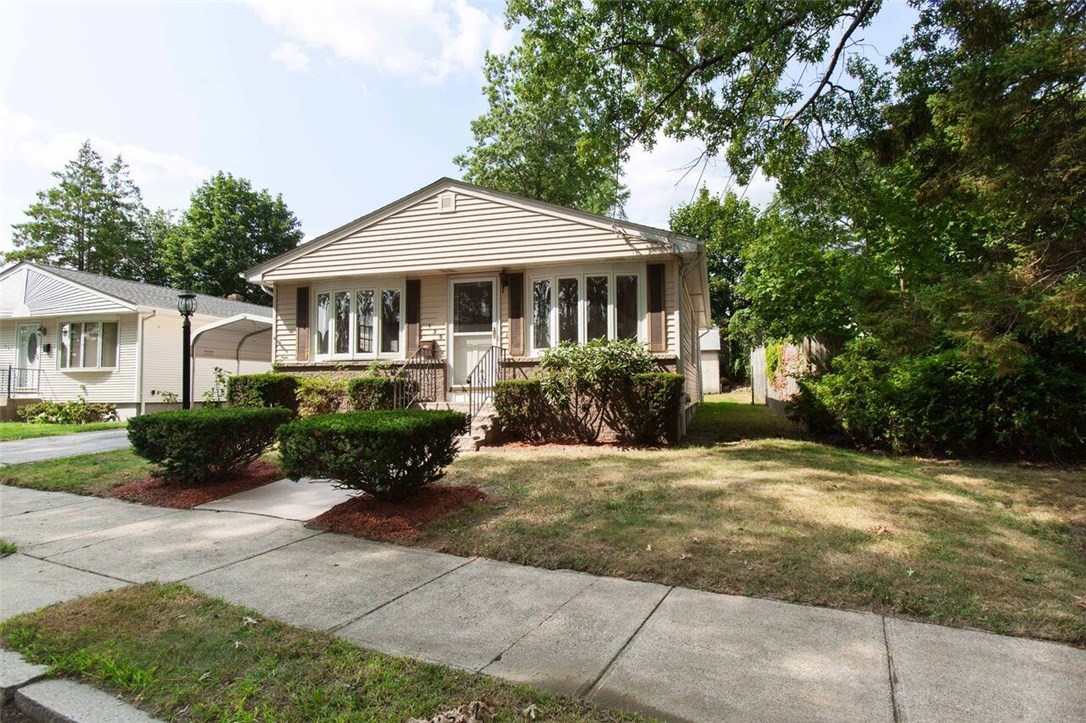 135 Metropolitan Road Providence, RI 02908 - Photo 17 of 17 Gallery Image 17