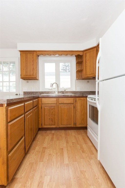 135 Metropolitan Road Providence, RI 02908 - Photo 7 of 17 Gallery Image 7