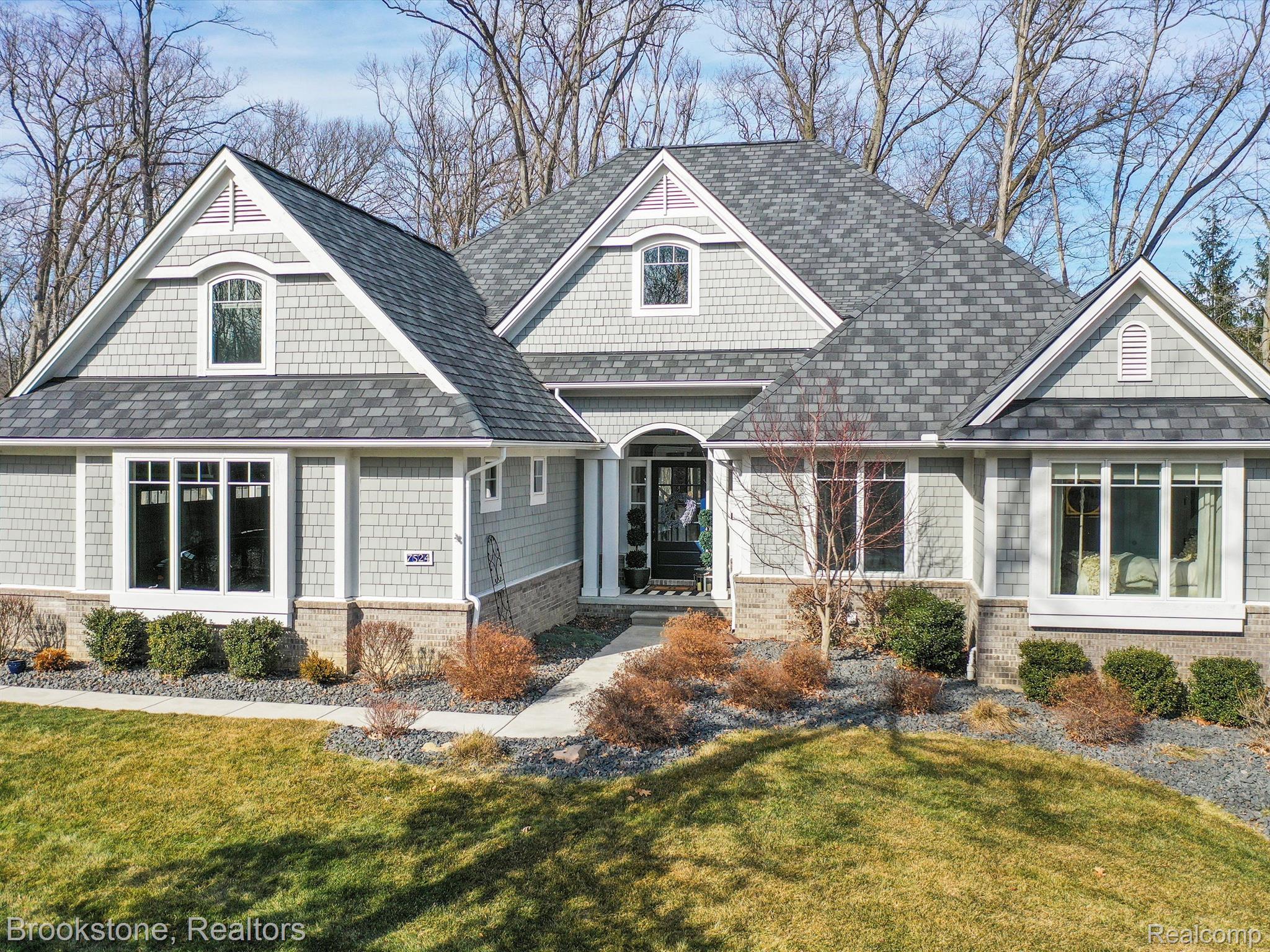 7524 Maple Ridge Drive Clarkston, MI 48346 - Photo 1 of 6 Gorgeous Sprawling Ranch