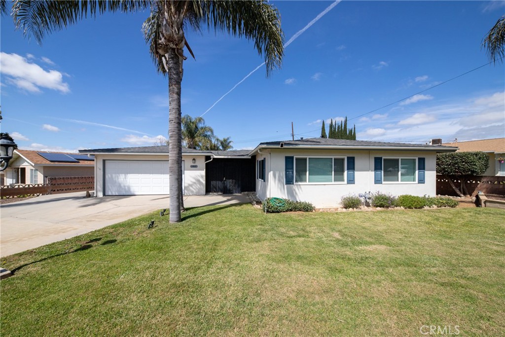 160 Summit View Drive Calimesa, CA 92320 - Photo 1 of 1 a view of a yard in front of a house