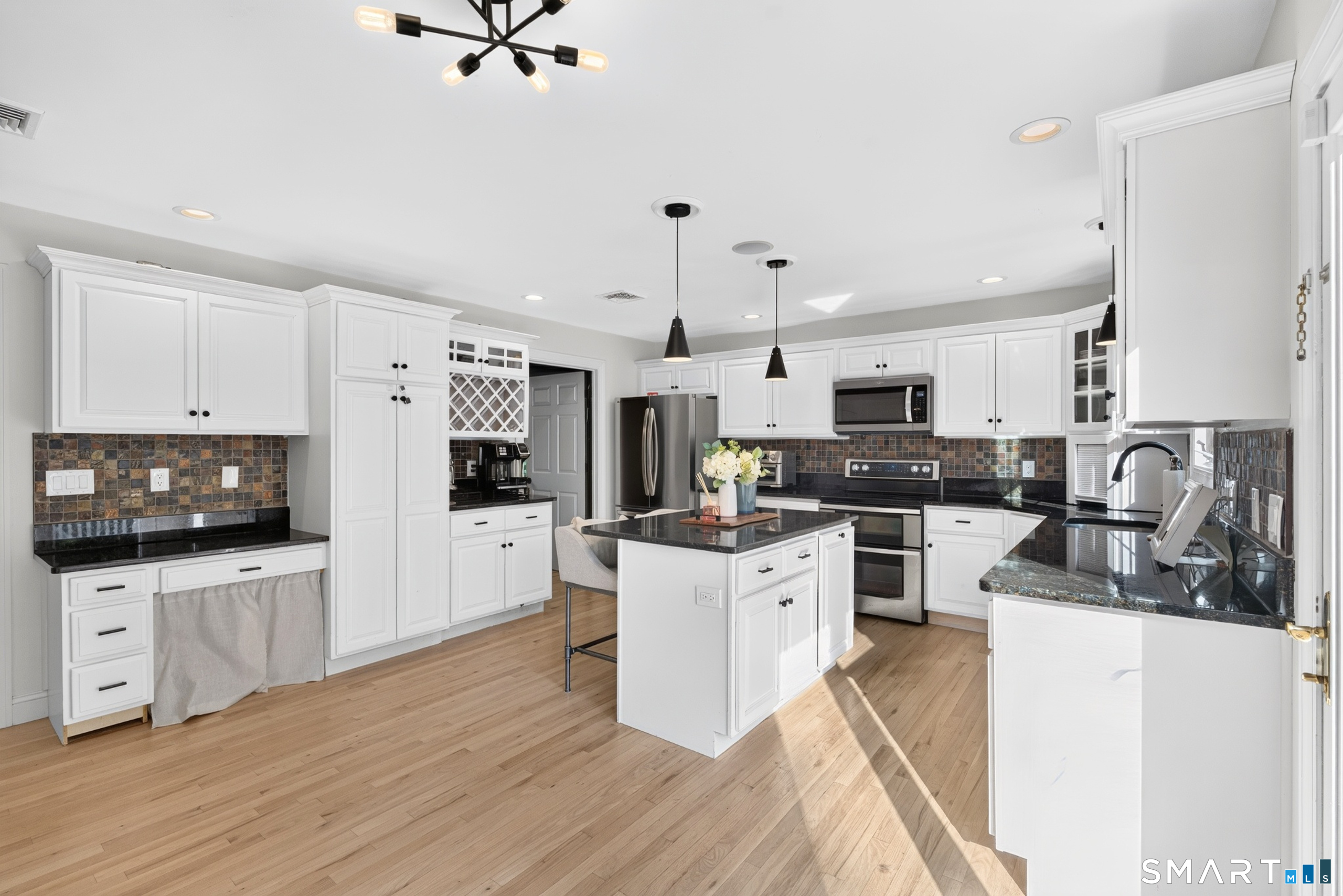 15 Purdy Station Road Newtown, CT 06470 - Photo 14 of 40 Kitchen