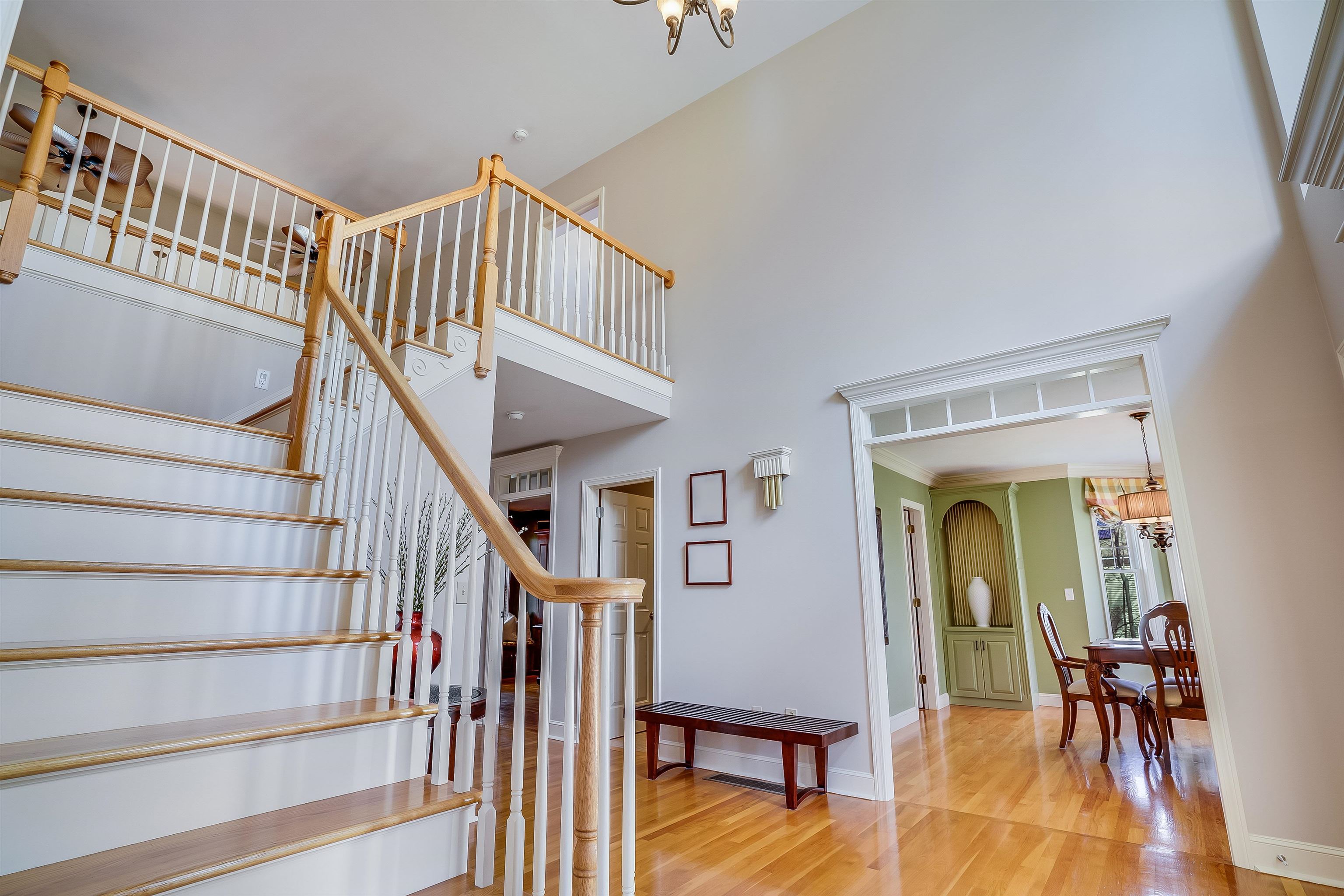 46 Powder Hill Road Bedford, NH 03110 - Photo 5 of 40