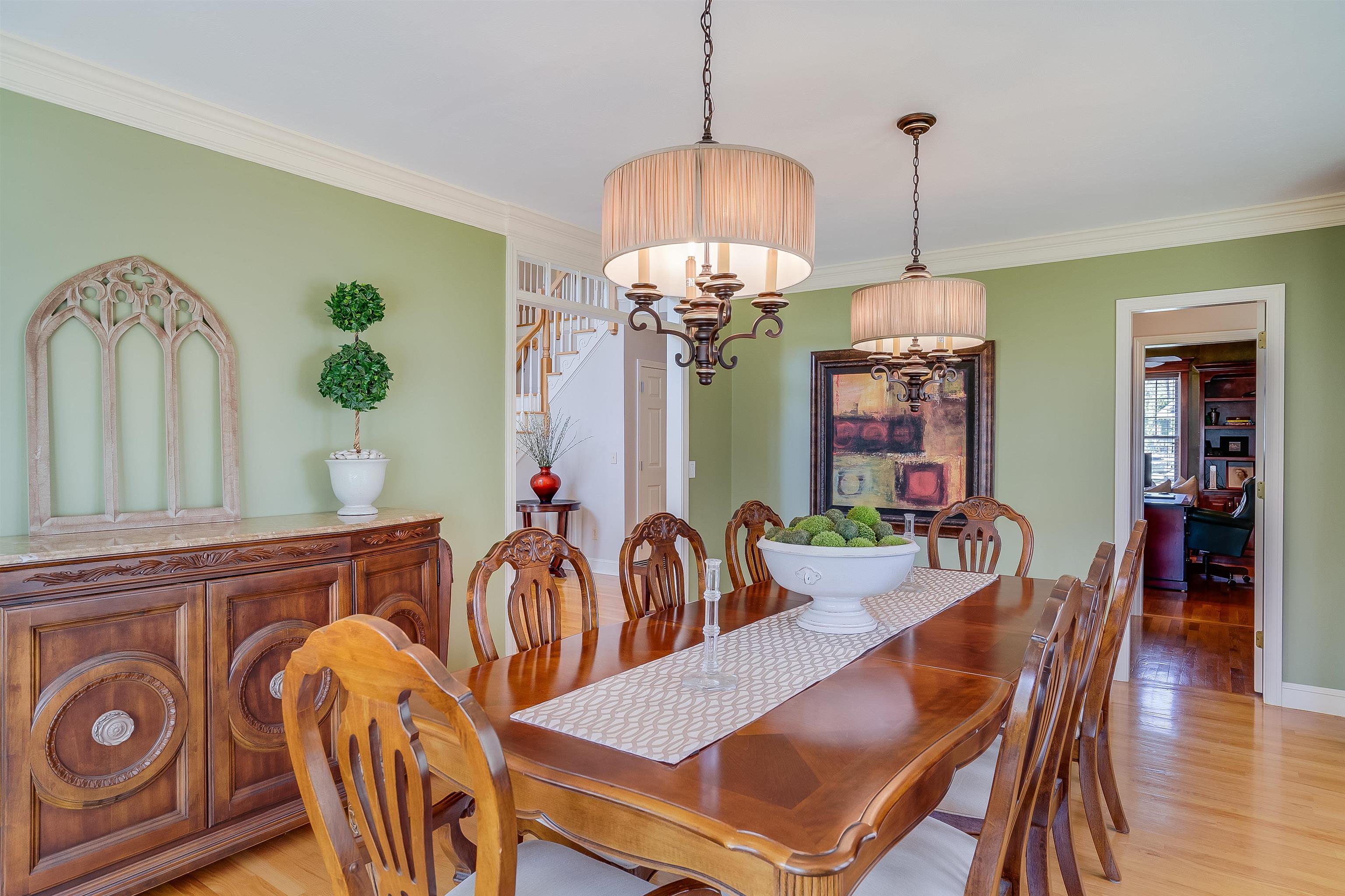 46 Powder Hill Road Bedford, NH 03110 - Photo 8 of 40