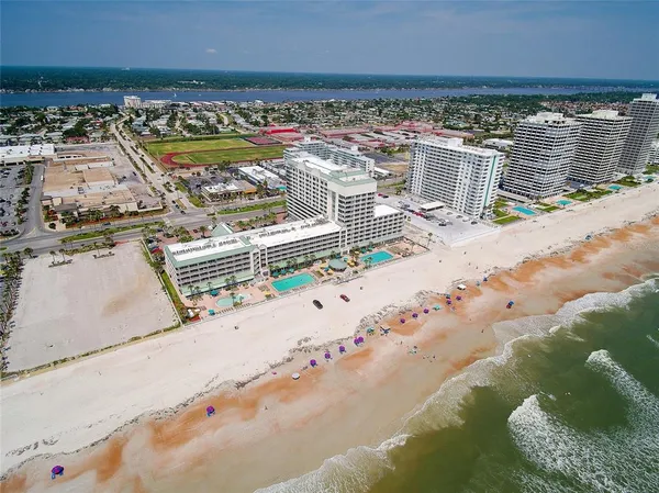 $89,999 | 2700 North Atlantic Avenue, Unit 819, Daytona Beach, FL 32118