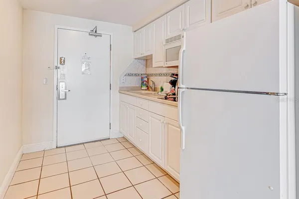 $89,999 | 2700 North Atlantic Avenue, Unit 819, Daytona Beach, FL 32118