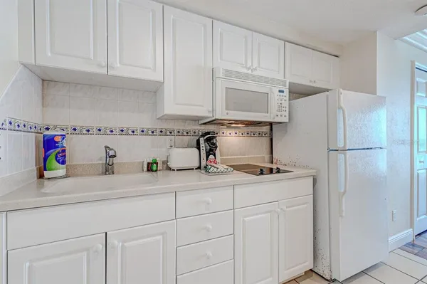 $89,999 | 2700 North Atlantic Avenue, Unit 819, Daytona Beach, FL 32118