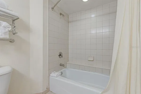 $89,999 | 2700 North Atlantic Avenue, Unit 819, Daytona Beach, FL 32118