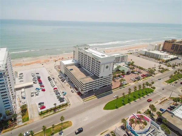 $89,999 | 2700 North Atlantic Avenue, Unit 819, Daytona Beach, FL 32118