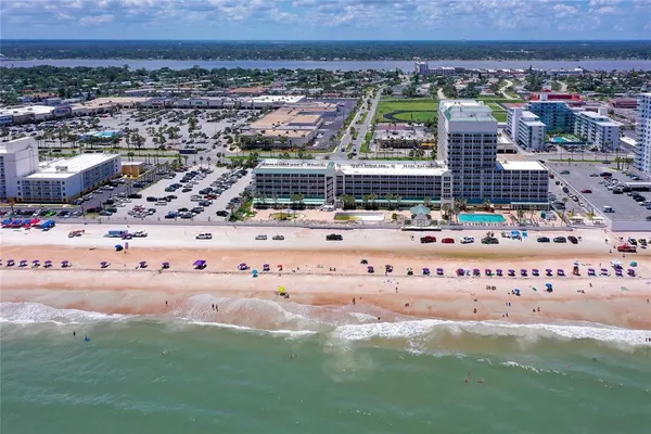 $89,999 | 2700 North Atlantic Avenue, Unit 819, Daytona Beach, FL 32118