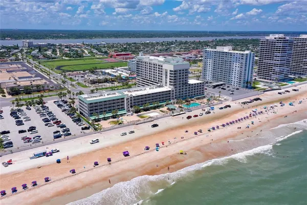 $89,999 | 2700 North Atlantic Avenue, Unit 819, Daytona Beach, FL 32118