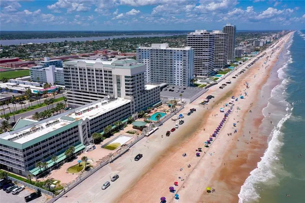 $89,999 | 2700 North Atlantic Avenue, Unit 819, Daytona Beach, FL 32118