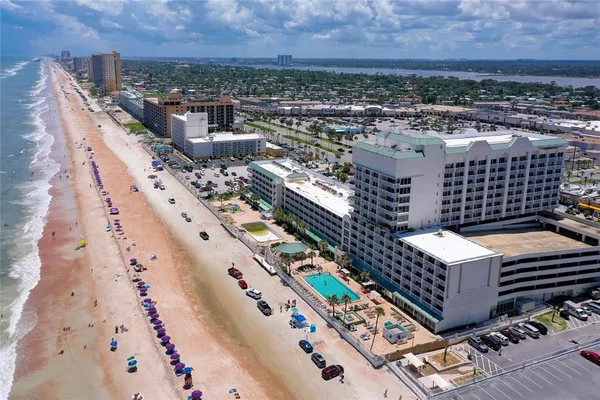 $89,999 | 2700 North Atlantic Avenue, Unit 819, Daytona Beach, FL 32118