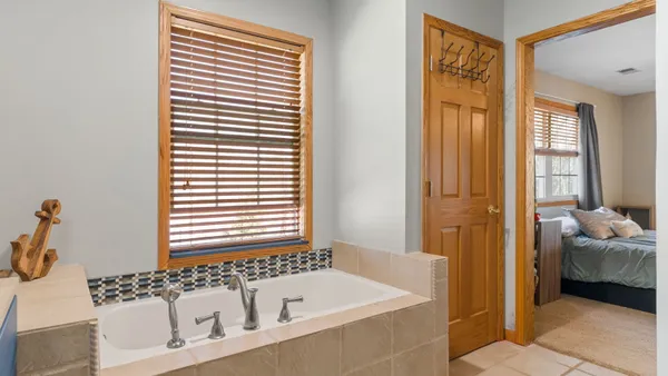 $455,000 | 28147 217th Street, Le Claire, IA 52753