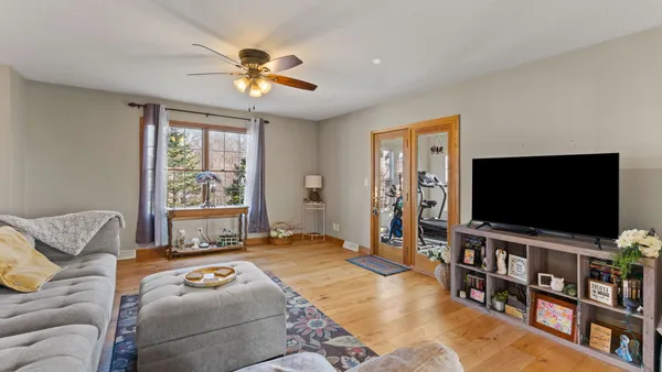 $455,000 | 28147 217th Street, Le Claire, IA 52753