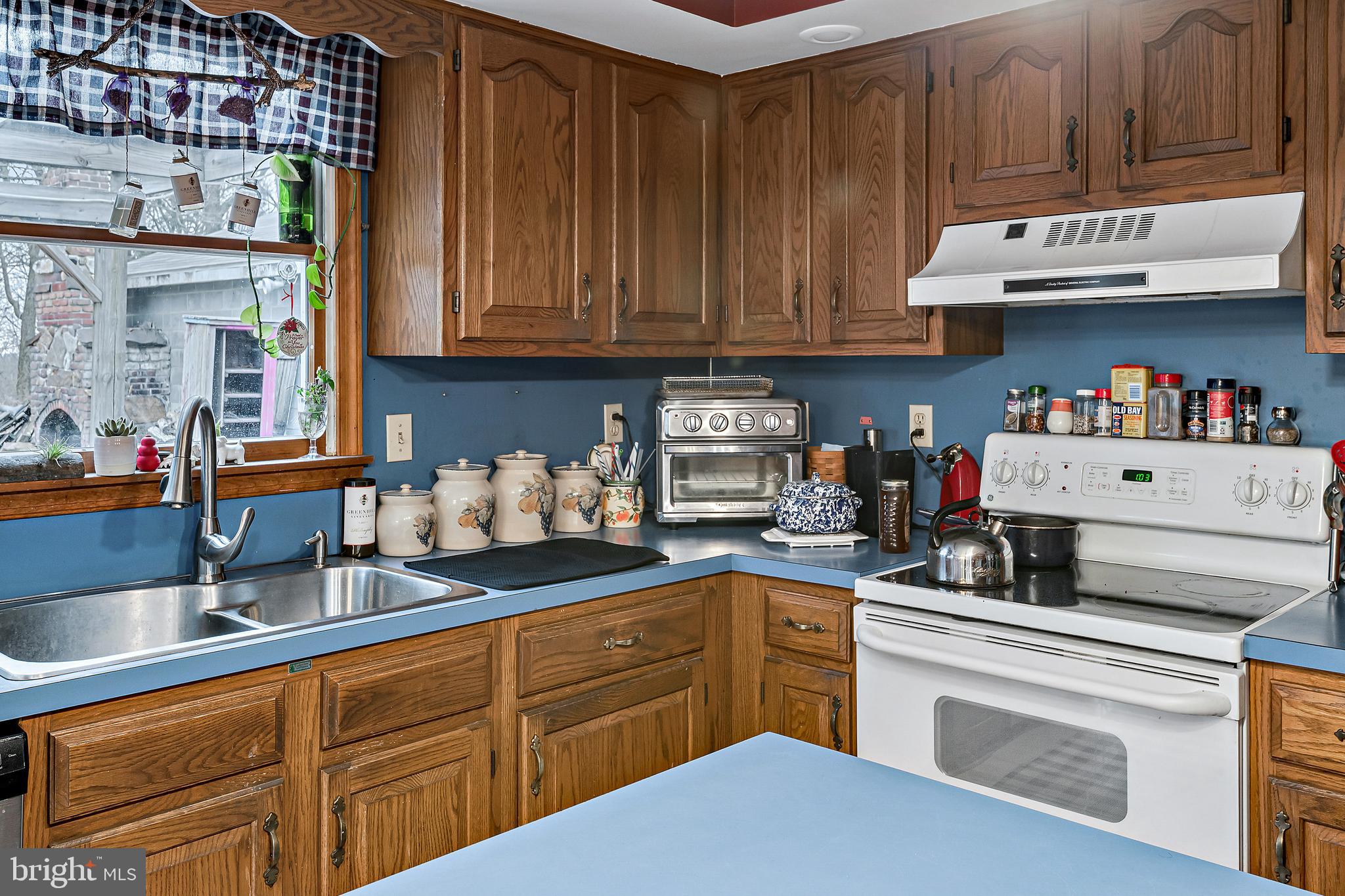 596 Magaro Road Enola, PA 17025 - Photo 13 of 36 Gallery Image 13