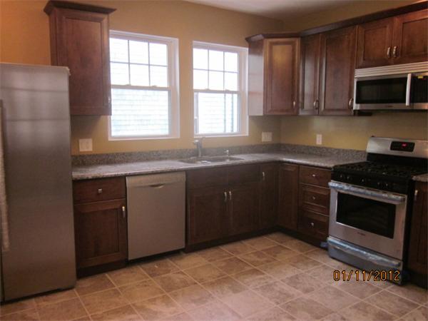 102 Brook Road Milton, MA 02186 - Photo 5 of 12 Gallery Image 5