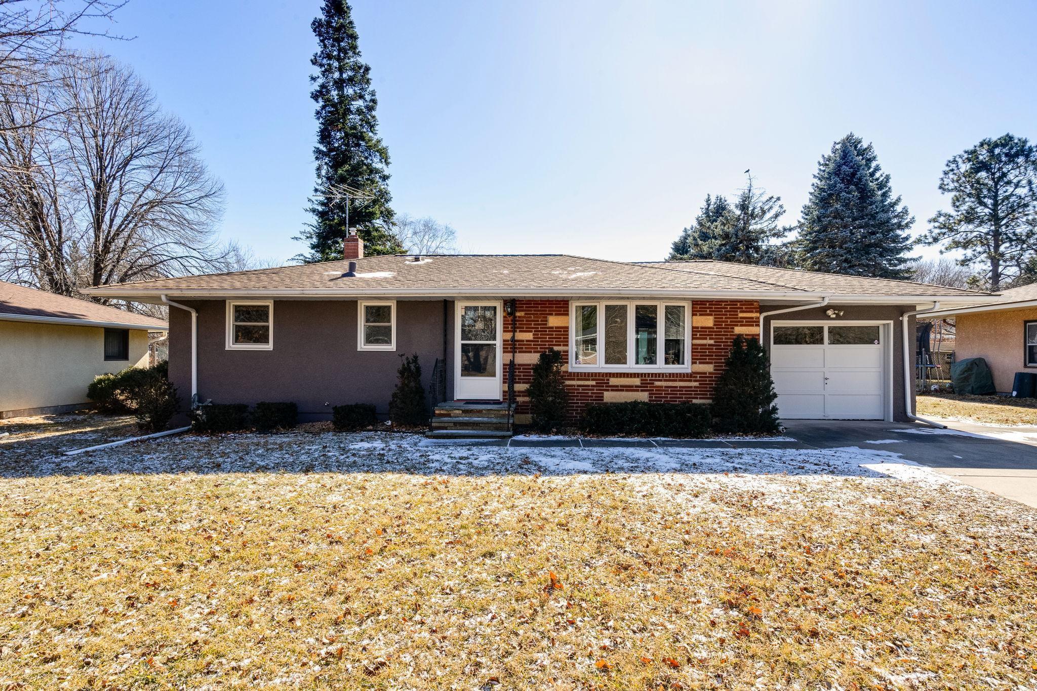 1860 Grant Road Arden Hills, MN 55112 - Photo 2 of 30 Gallery Image 2