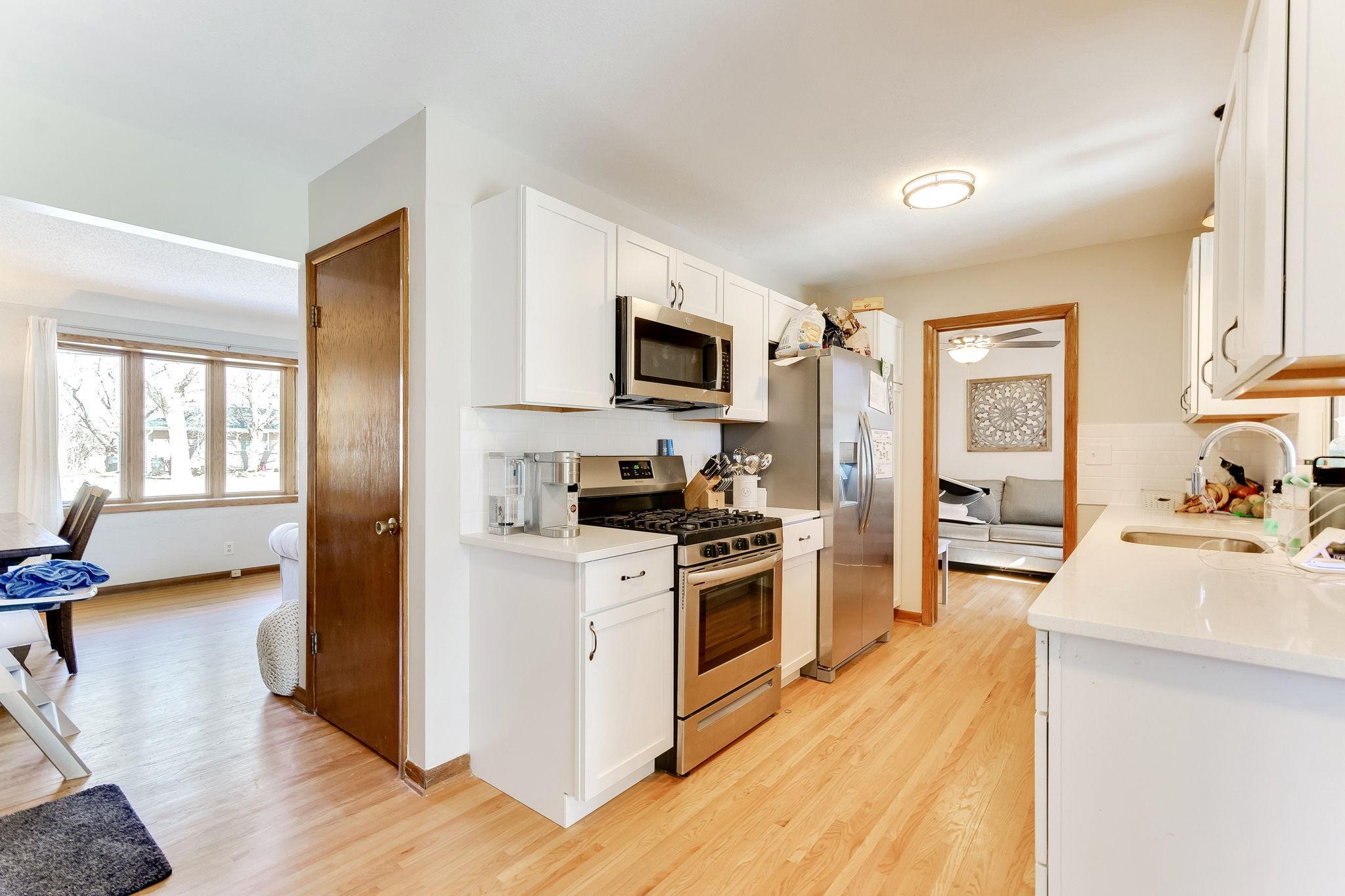 1860 Grant Road Arden Hills, MN 55112 - Photo 8 of 30 Gallery Image 8