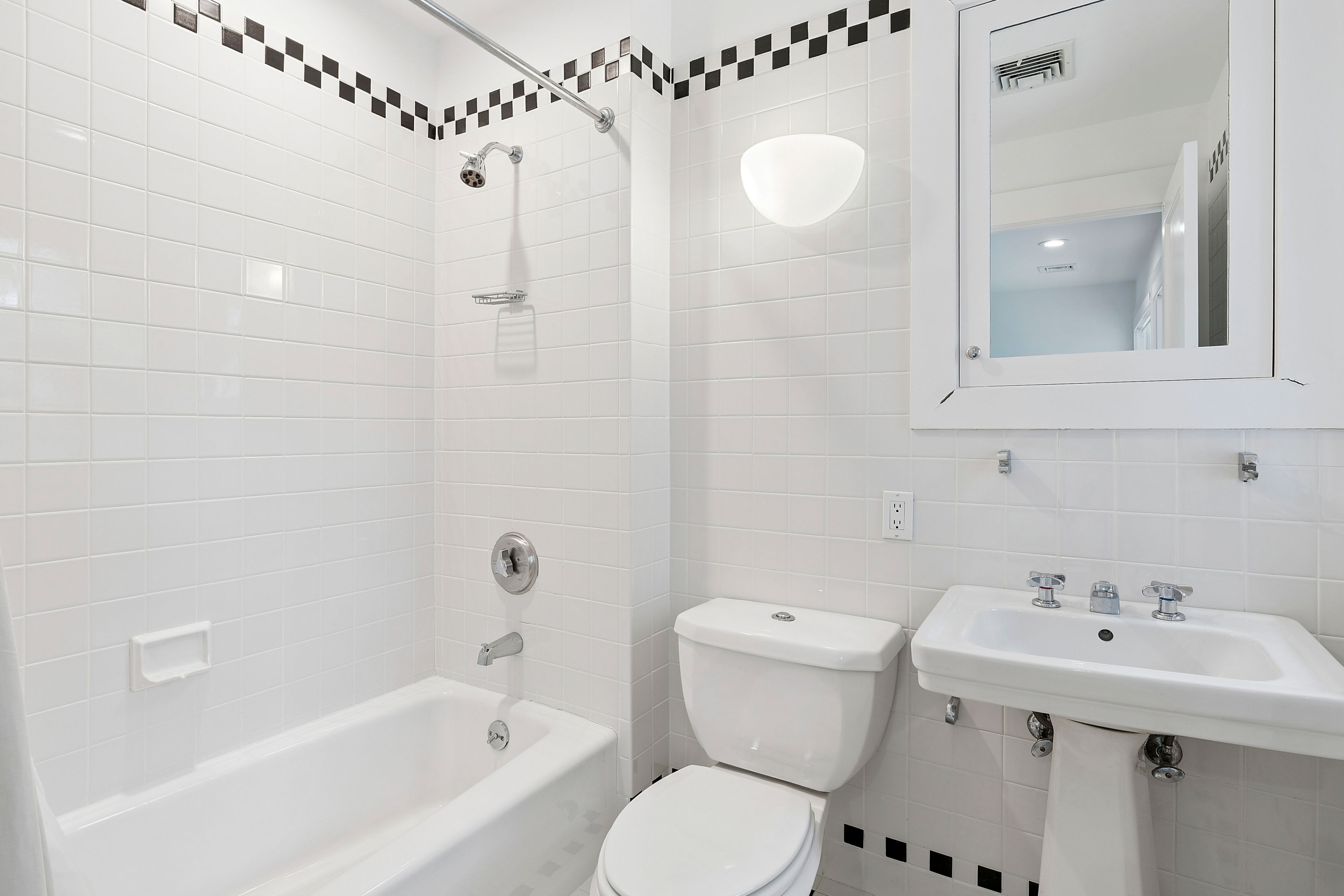 211 Swamp Road East Hampton, NY 11937 - Photo 23 of 23 Gallery Image 23