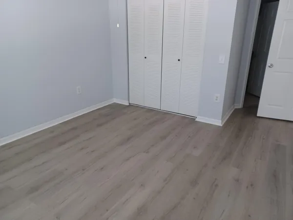 $2,500 | 215 Villa Circle, Boynton Beach, FL 33435