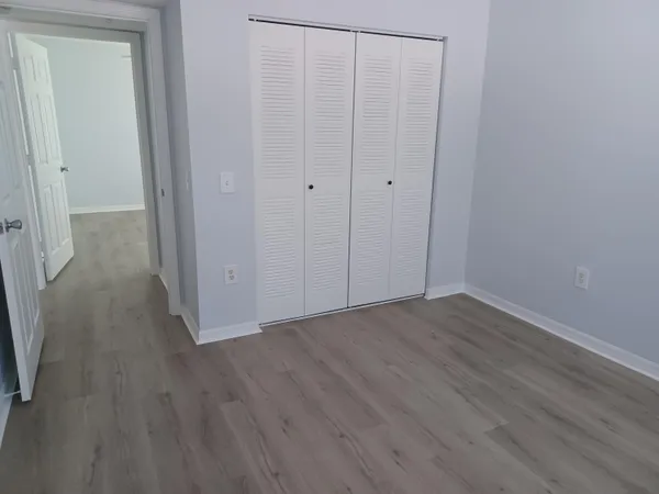 $2,500 | 215 Villa Circle, Boynton Beach, FL 33435