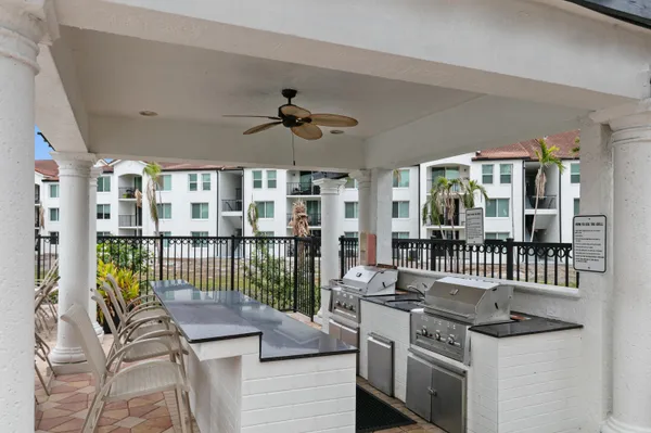 $2,500 | 215 Villa Circle, Boynton Beach, FL 33435