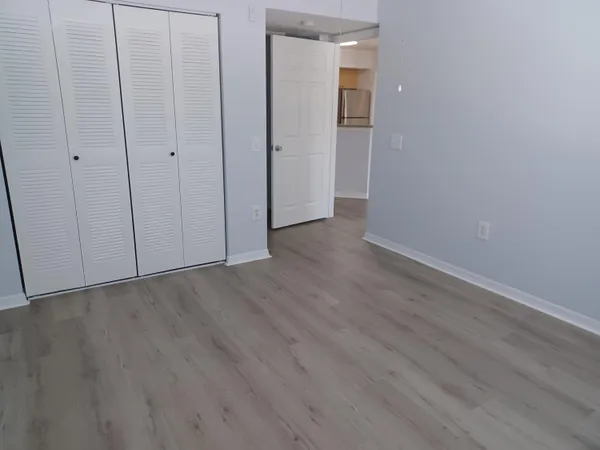 $2,500 | 215 Villa Circle, Boynton Beach, FL 33435