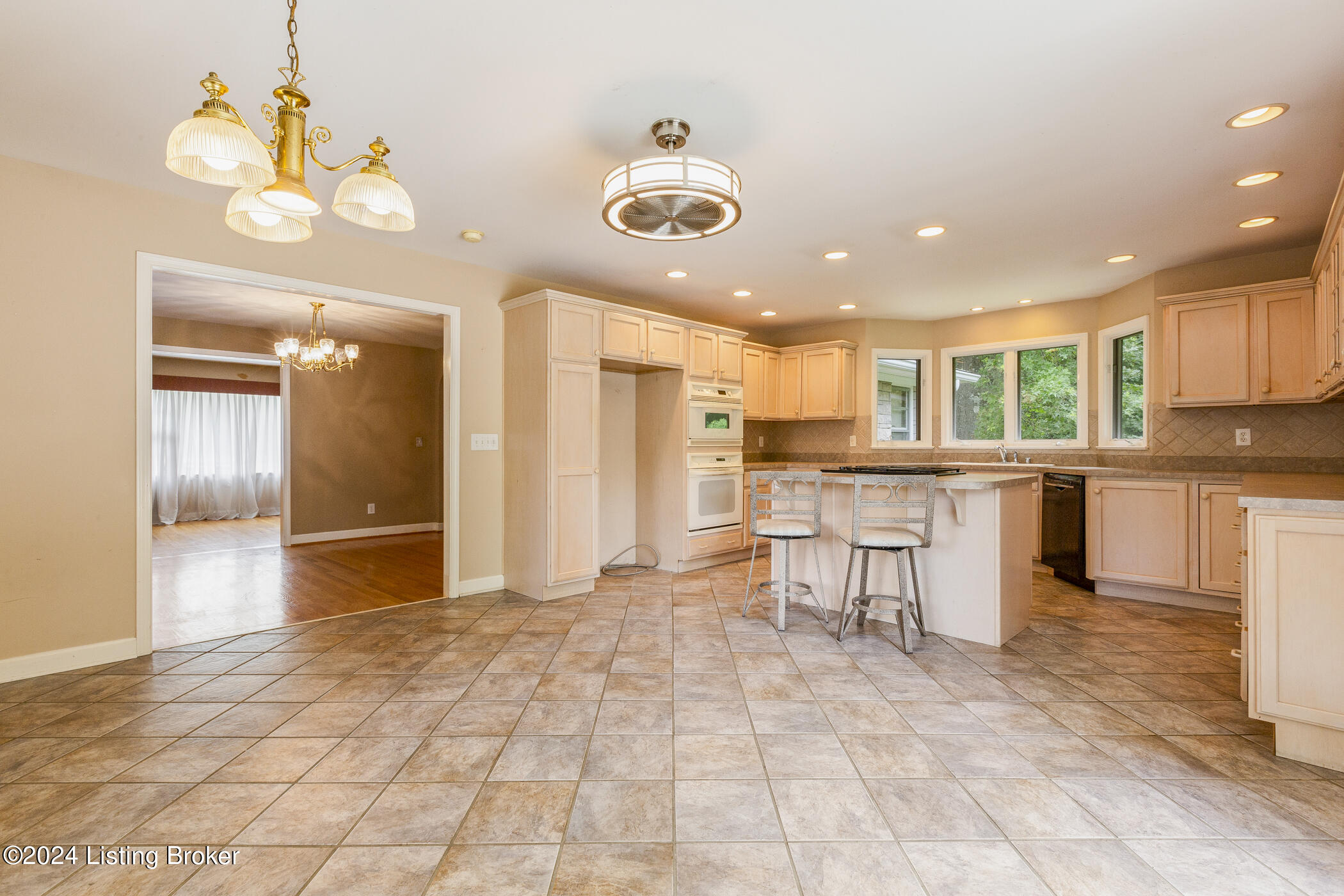 7306 Rutledge Road Louisville, KY 40258 - Photo 25 of 46 29