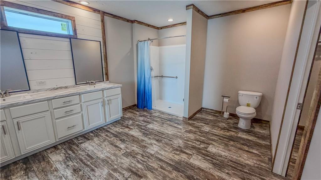 1225 Northwest 325th Road Holden, MO 64040 - Photo 14 of 38