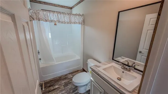 $499,000 | 1225 Northwest 325th Road, Holden, MO 64040