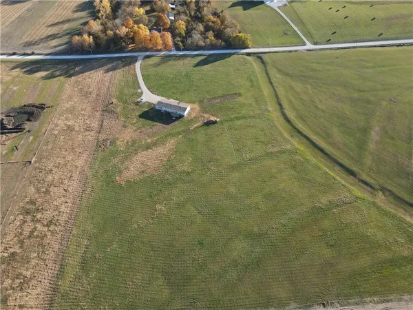 $499,000 | 1225 Northwest 325th Road, Holden, MO 64040