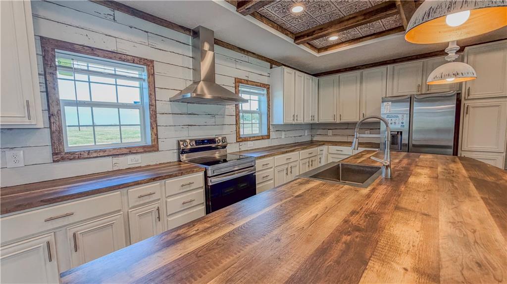 1225 Northwest 325th Road Holden, MO 64040 - Photo 7 of 38