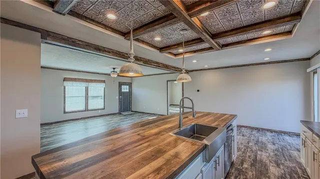 $499,000 | 1225 Northwest 325th Road, Holden, MO 64040