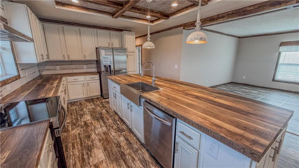 1225 Northwest 325th Road Holden, MO 64040 - Photo 9 of 38