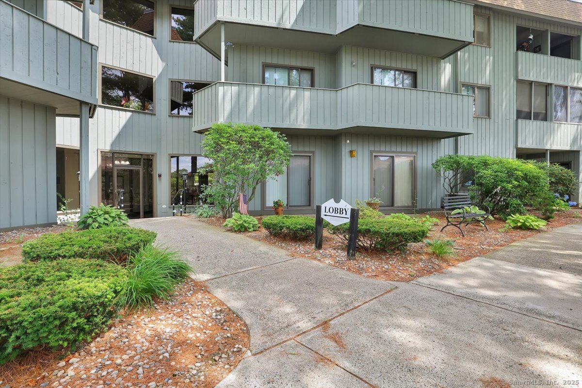 5 Hickory Hill Road, Unit 5 Southington, CT 06489 - Photo 1 of 1 Gallery Image 1