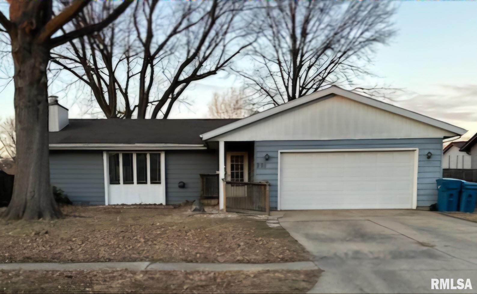 221 Quarterstaff Road Springfield, IL 62704 - Photo 1 of 25