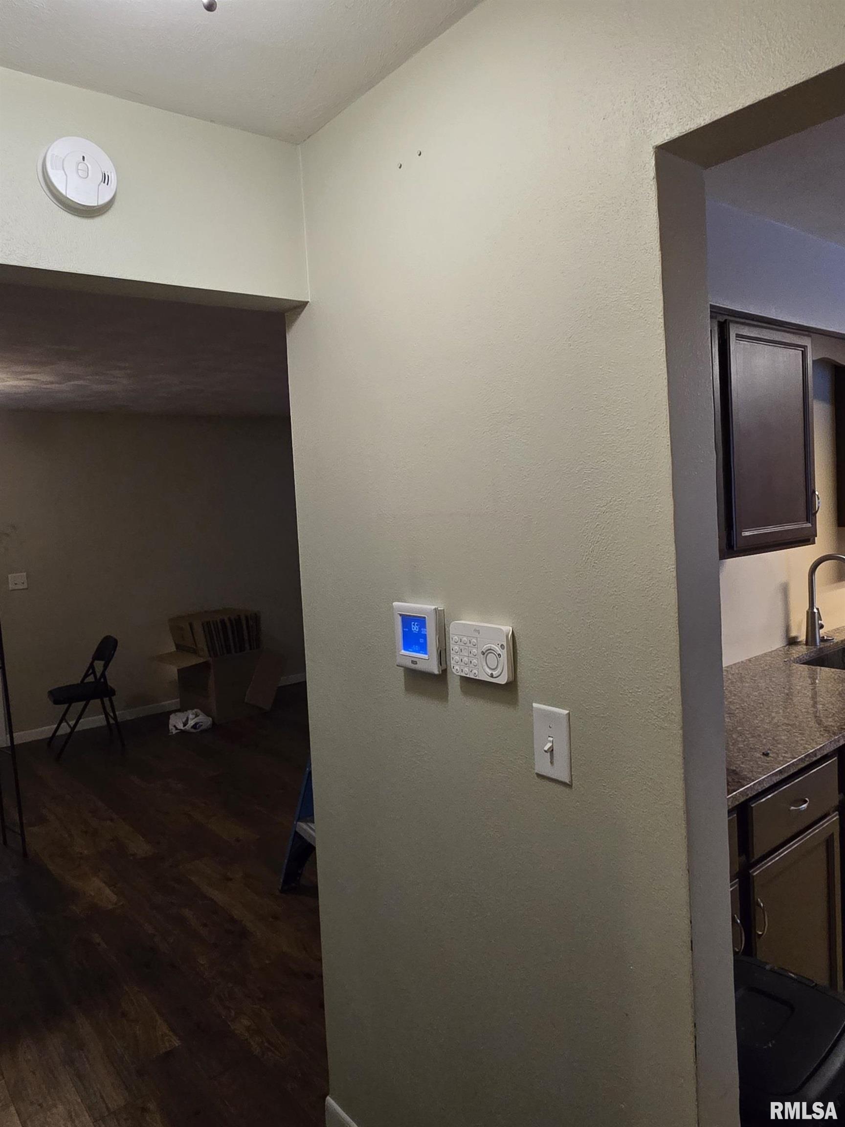 221 Quarterstaff Road Springfield, IL 62704 - Photo 13 of 25