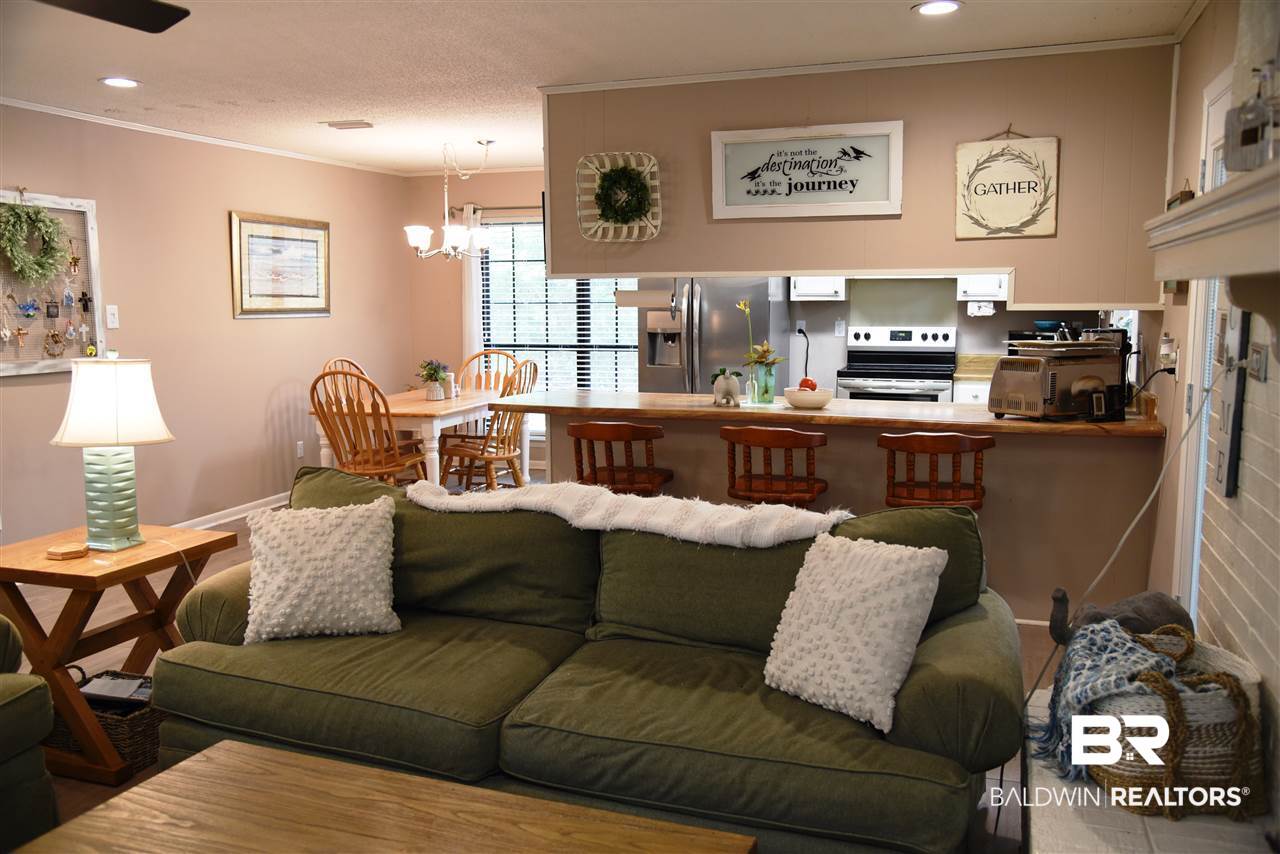 2704 Lost River Road Mobile, AL 36605 - Photo 13 of 35