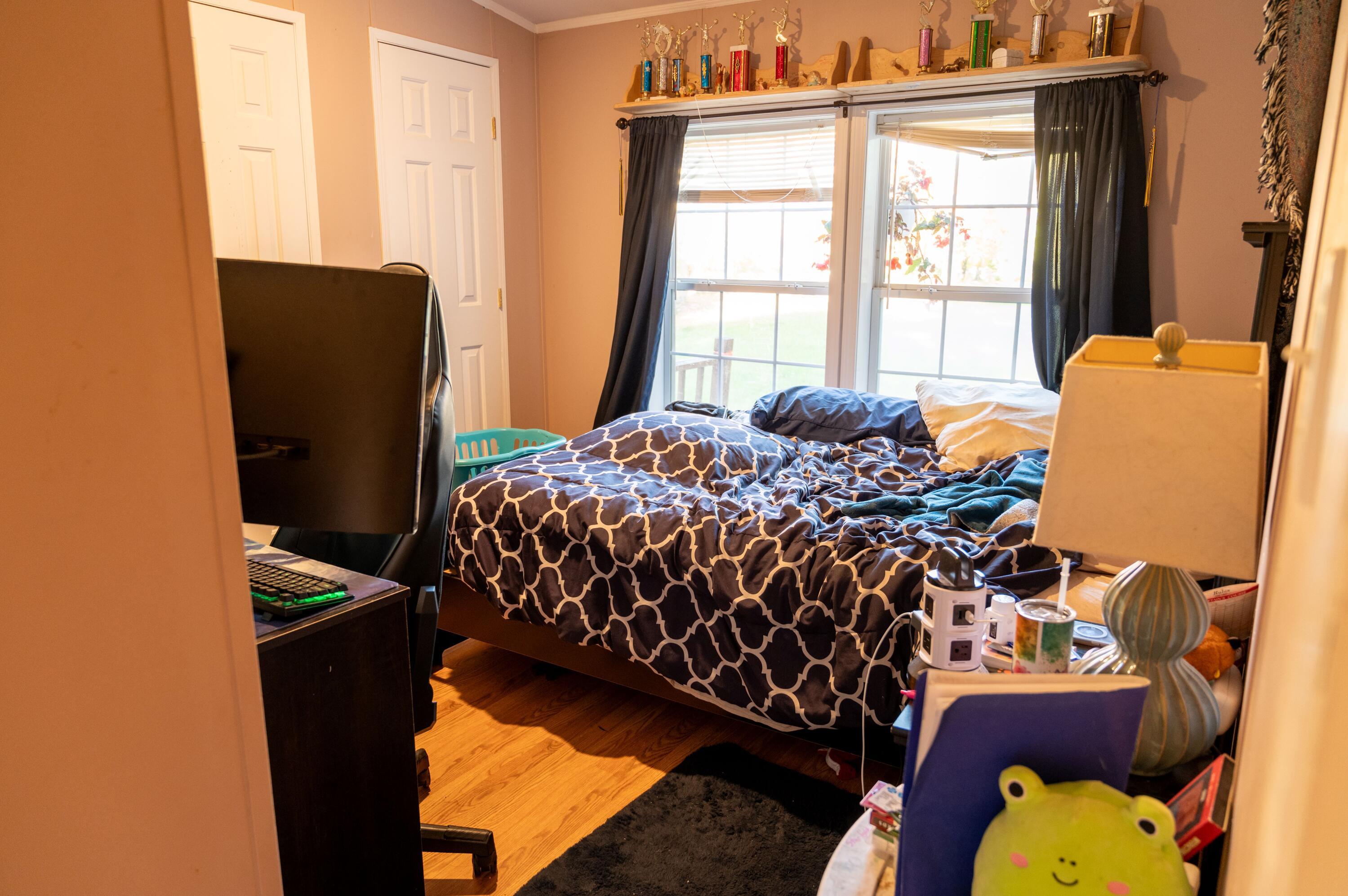 2526 Lone Pine Road Gaylord, MI 49735 - Photo 15 of 31 Gallery Image 15
