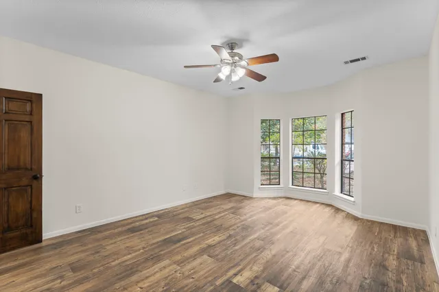 $4,500 | 6 Thornhedge Court, The Woodlands, TX 77381