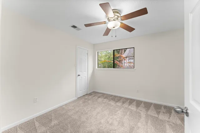 $4,500 | 6 Thornhedge Court, The Woodlands, TX 77381