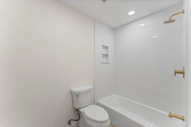 $4,500 | 6 Thornhedge Court, The Woodlands, TX 77381